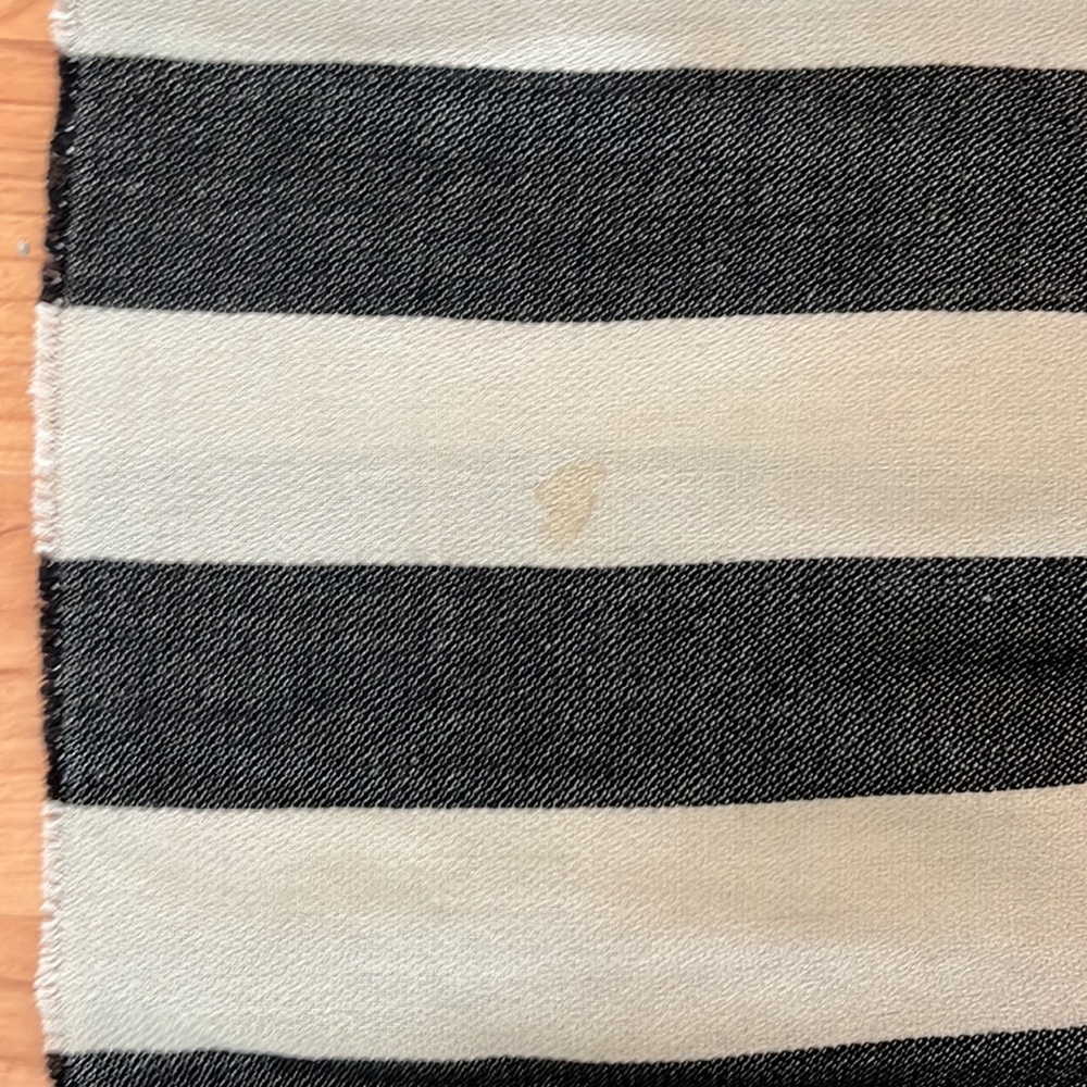 Striped Scarf - Picture 4 of 4